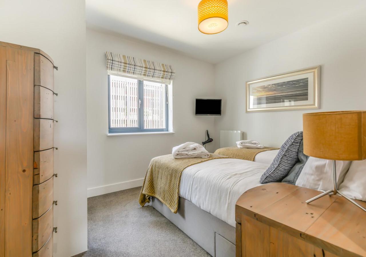 Tidal Reach - W8 Apartment Улакумб Екстериор снимка